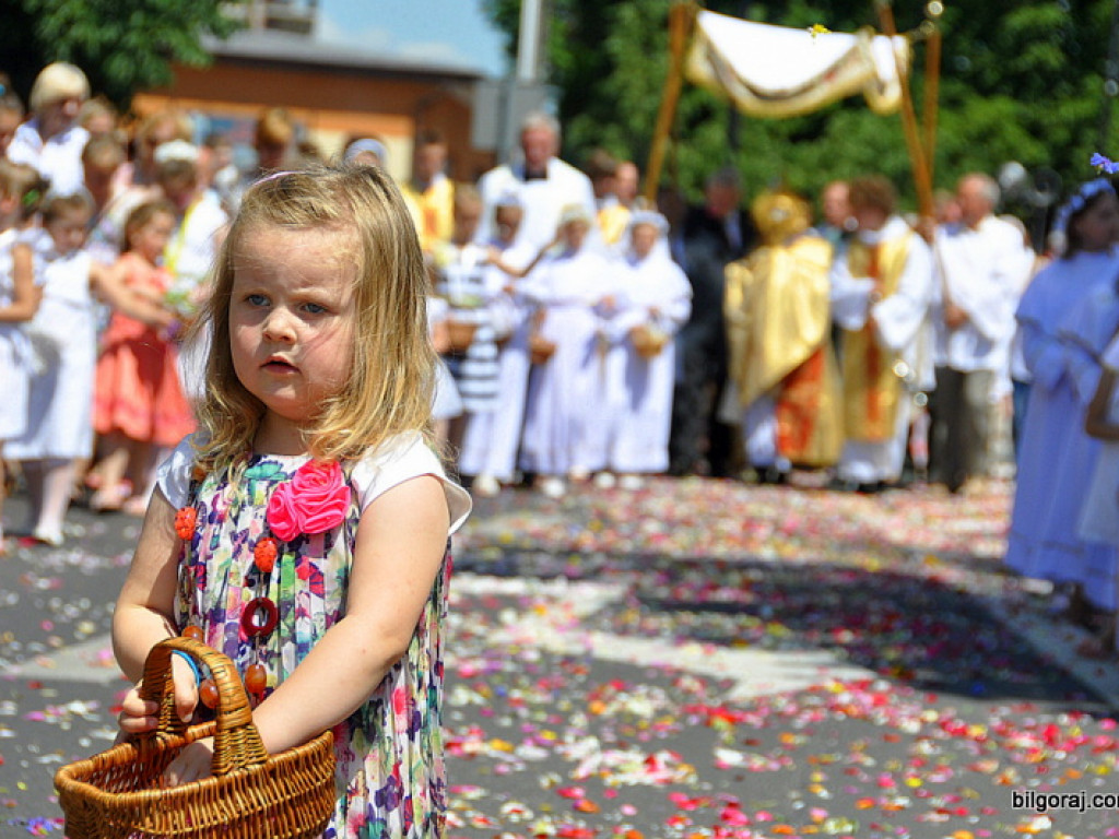 Boże Ciało - tłumy biłgorajan na procesjach eucharystycznych