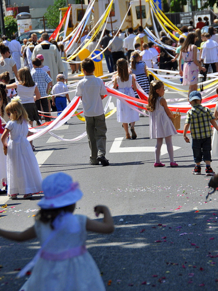 Boże Ciało - tłumy biłgorajan na procesjach eucharystycznych