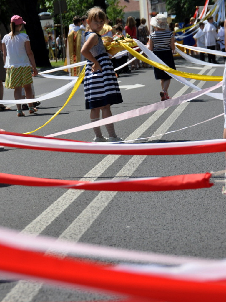 Boże Ciało - tłumy biłgorajan na procesjach eucharystycznych