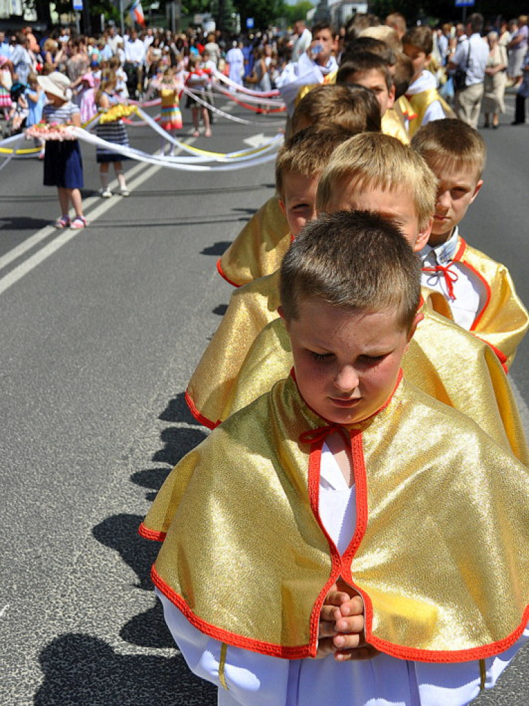 Boże Ciało - tłumy biłgorajan na procesjach eucharystycznych