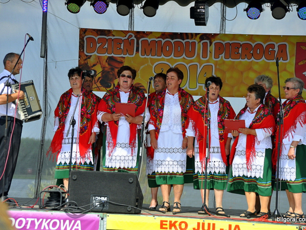 Dzień Miodu i Pieroga w Biszczy, czyli tradycyjnie i z przytupem (FOTO, VIDEO)