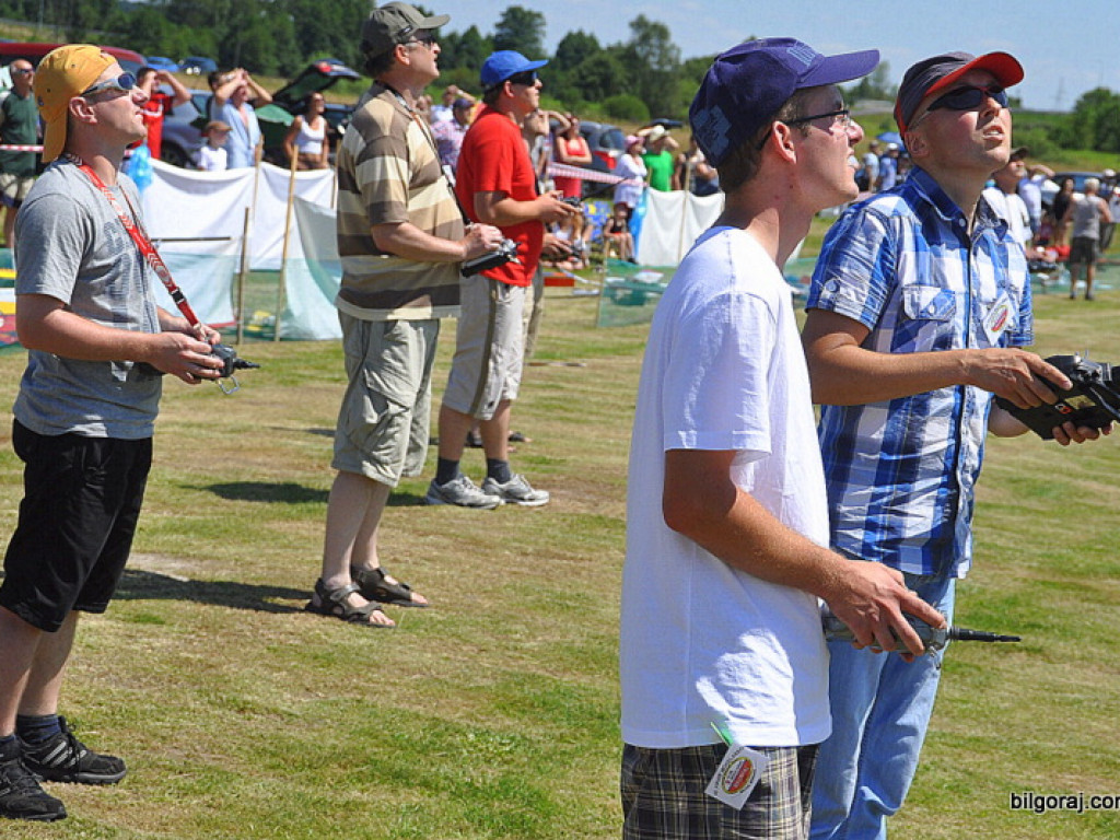 Pokazy modelarskie połączone z rodzinnym piknikiem (FOTO)