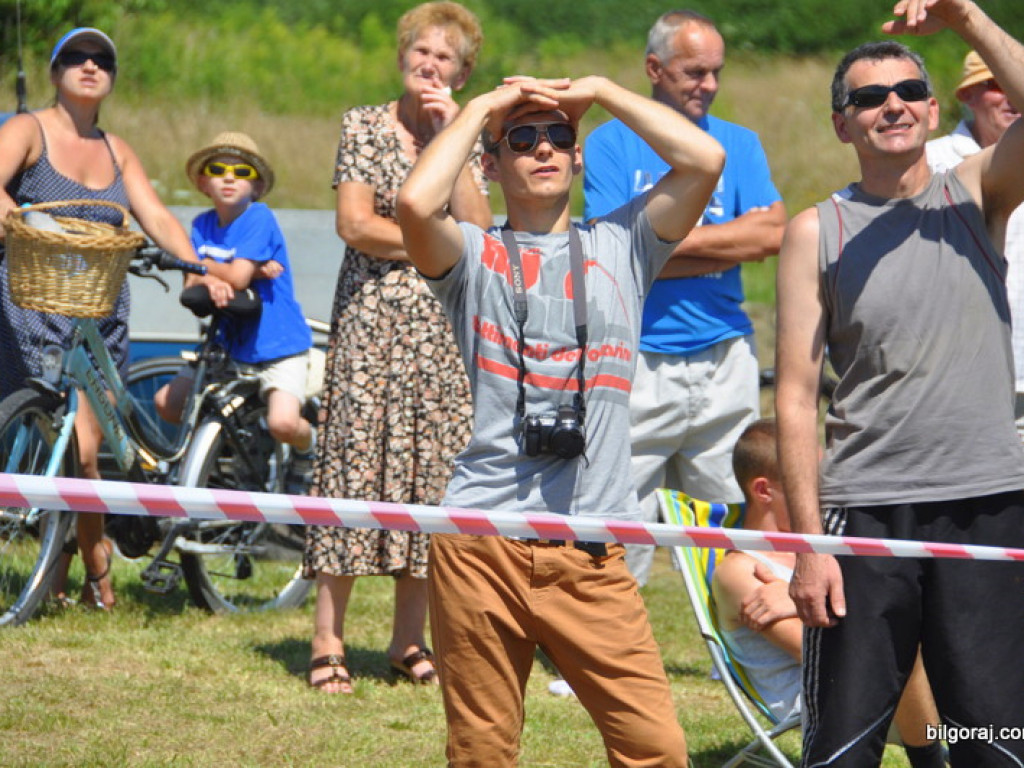 Pokazy modelarskie połączone z rodzinnym piknikiem (FOTO)