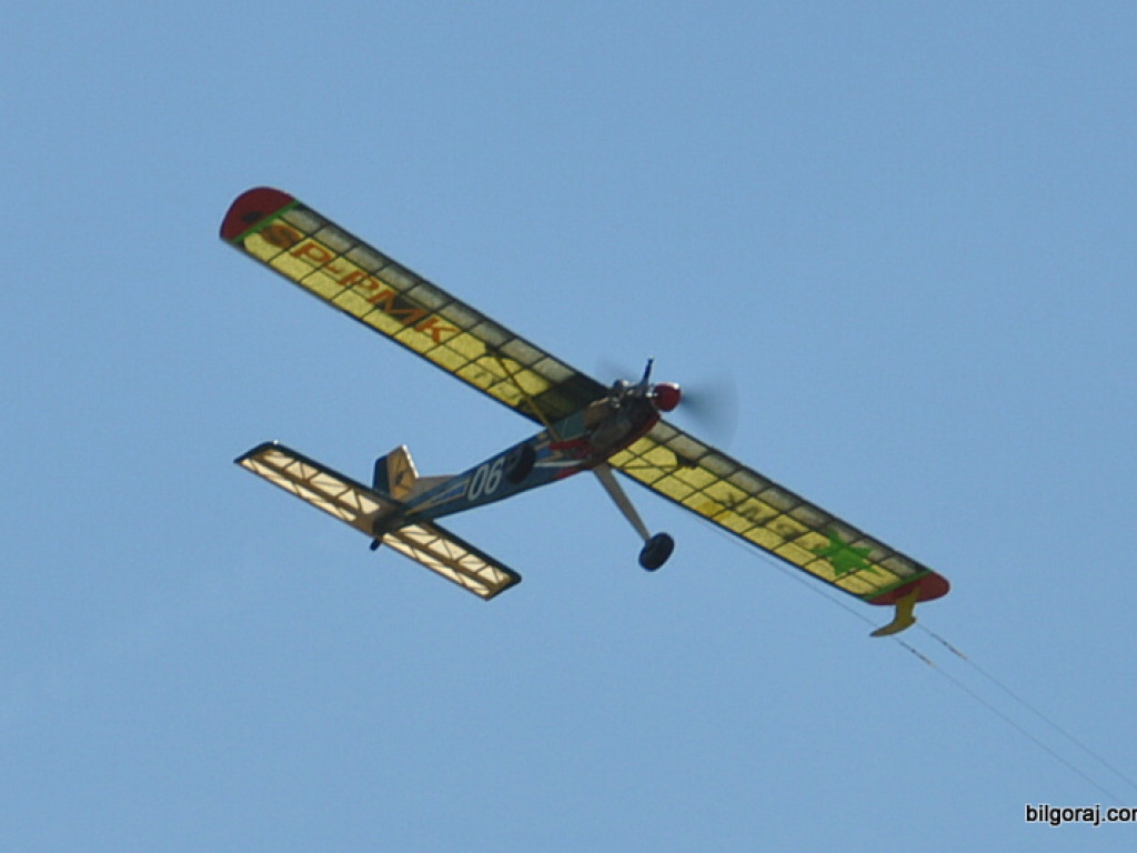Pokazy modelarskie połączone z rodzinnym piknikiem (FOTO)