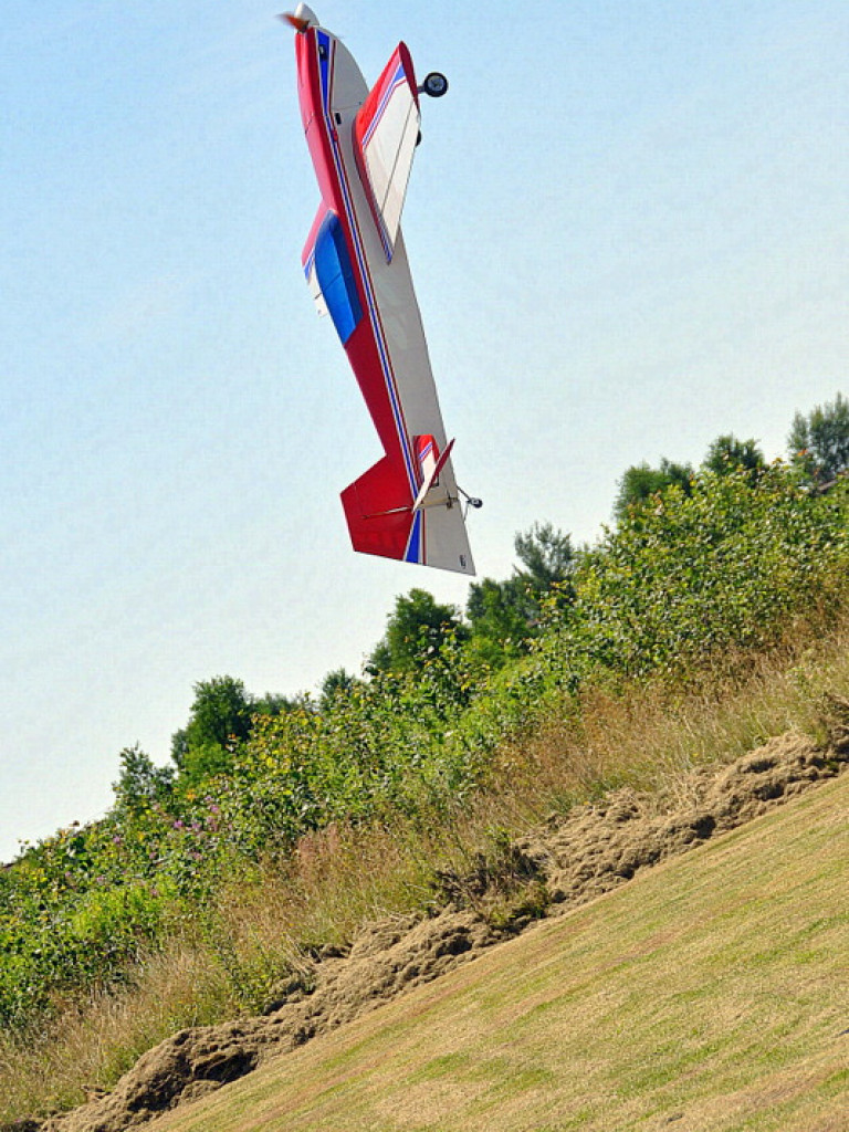 Pokazy modelarskie połączone z rodzinnym piknikiem (FOTO)