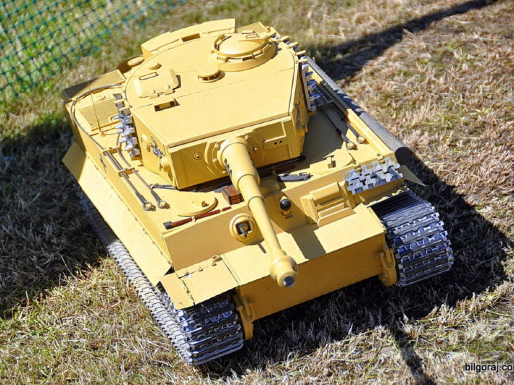 Pokazy modelarskie połączone z rodzinnym piknikiem (FOTO)