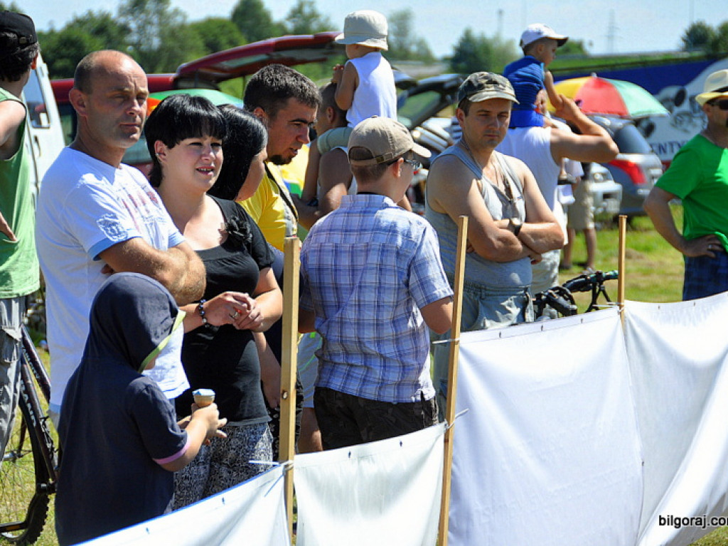 Pokazy modelarskie połączone z rodzinnym piknikiem (FOTO)