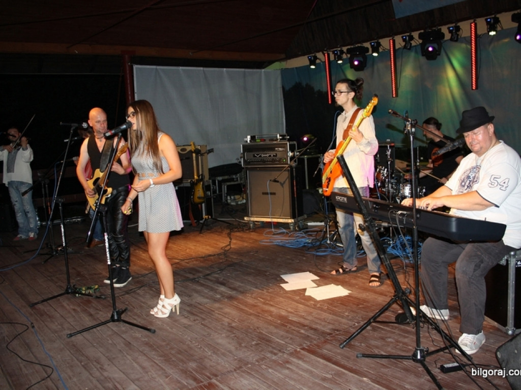 Dni Frampola: Dwudniowa impreza nad Zalewem. Dzień drugi czyli koncerty i występy sceniczne