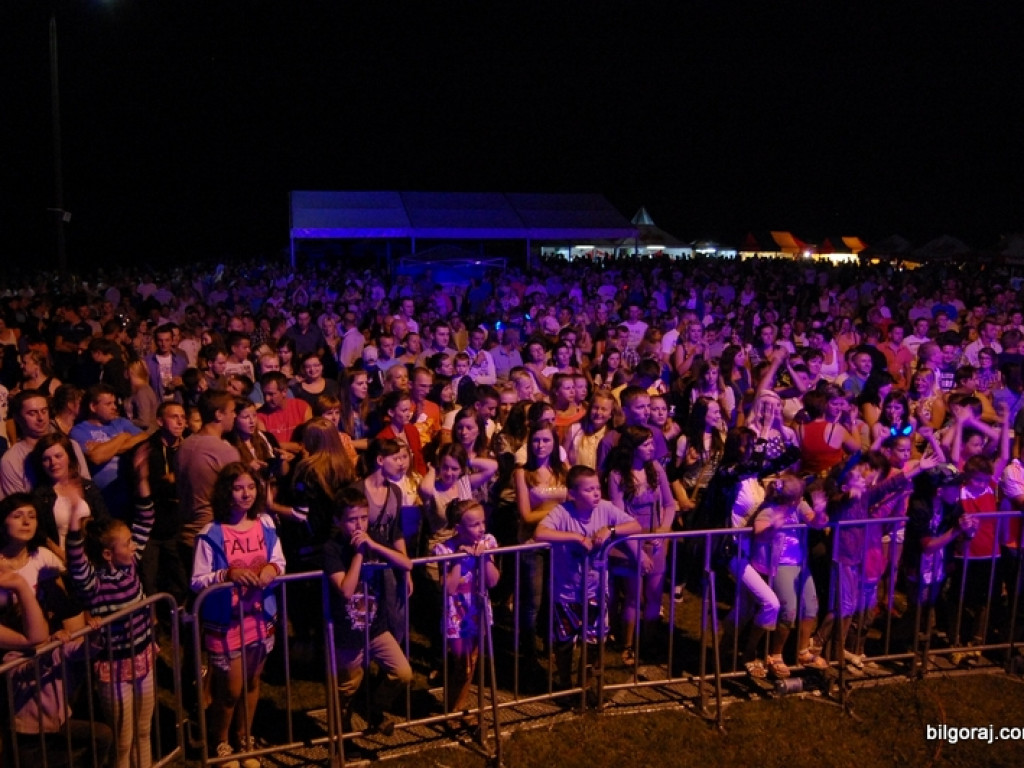 Dni Frampola: Dwudniowa impreza nad Zalewem. Dzień drugi czyli koncerty i występy sceniczne