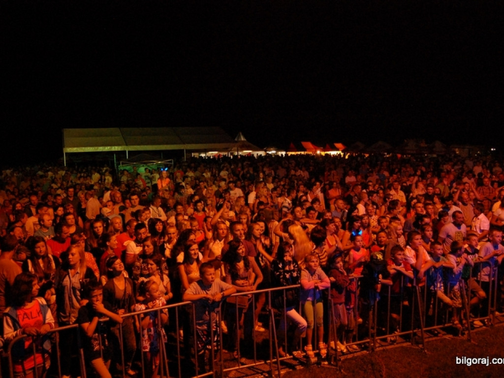 Dni Frampola: Dwudniowa impreza nad Zalewem. Dzień drugi czyli koncerty i występy sceniczne