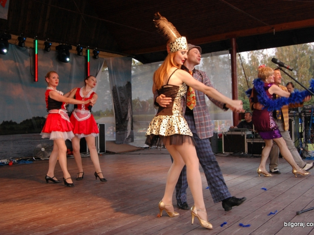 Dni Frampola: Dwudniowa impreza nad Zalewem. Dzień drugi czyli koncerty i występy sceniczne