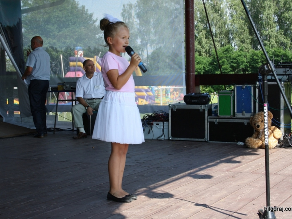 Dni Frampola: Dwudniowa impreza nad Zalewem. Dzień drugi czyli koncerty i występy sceniczne
