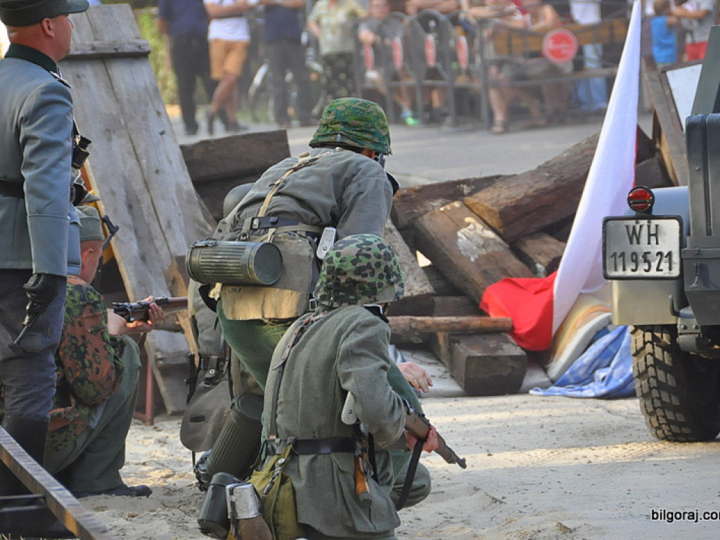 Mieszkańcy Ziemi Biłgorajskiej oddali cześć Powstańcom Warszawskim (FOTO, VIDEO)