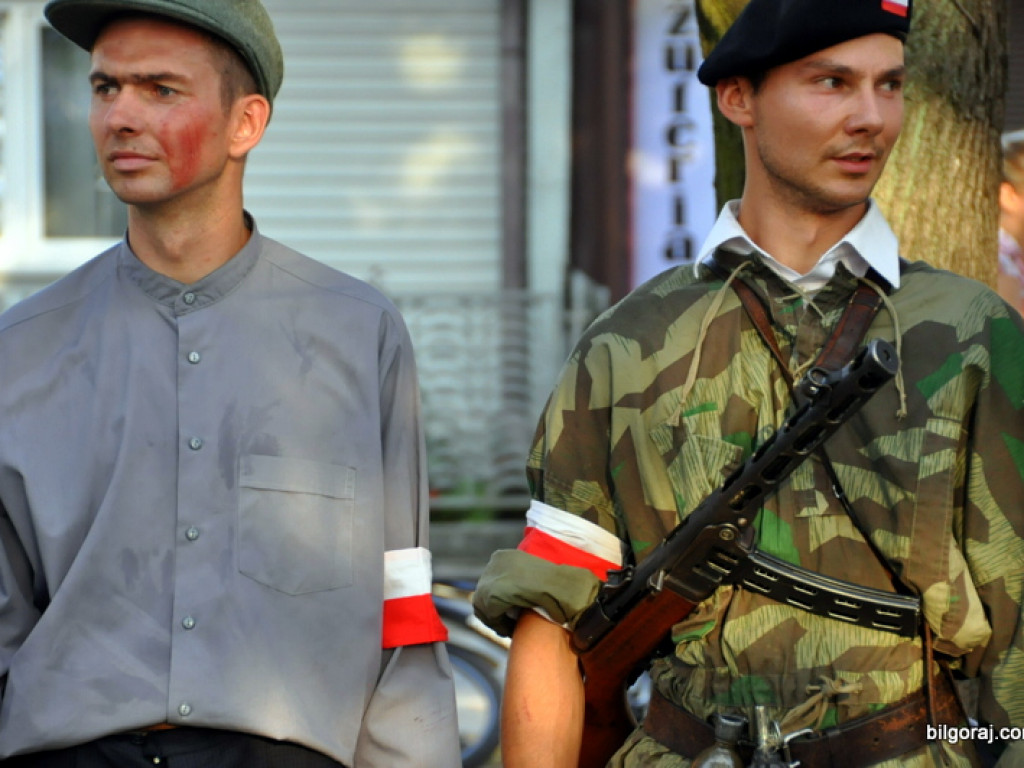 Mieszkańcy Ziemi Biłgorajskiej oddali cześć Powstańcom Warszawskim (FOTO, VIDEO)