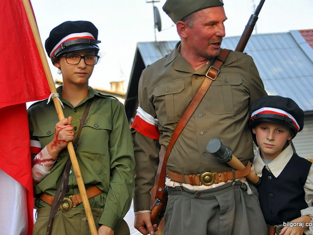 Mieszkańcy Ziemi Biłgorajskiej oddali cześć Powstańcom Warszawskim (FOTO, VIDEO)