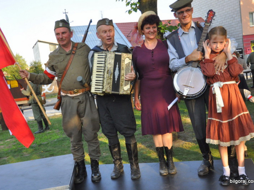 Mieszkańcy Ziemi Biłgorajskiej oddali cześć Powstańcom Warszawskim (FOTO, VIDEO)