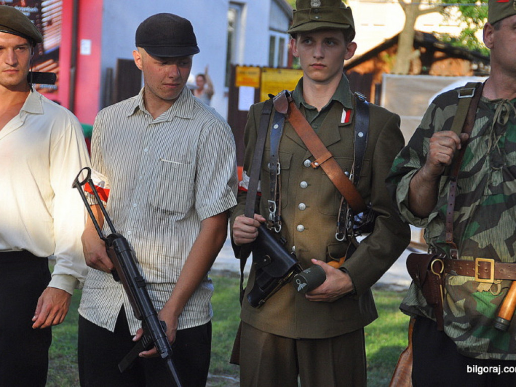 Mieszkańcy Ziemi Biłgorajskiej oddali cześć Powstańcom Warszawskim (FOTO, VIDEO)