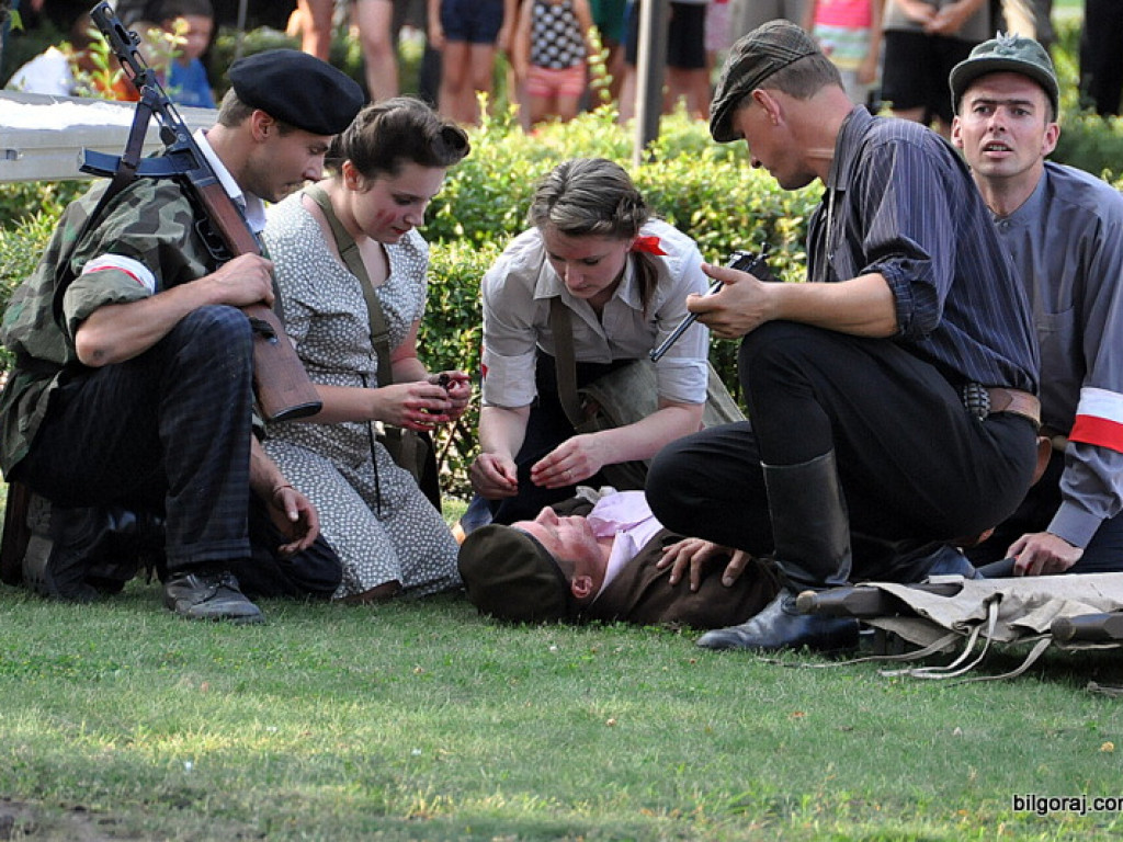 Mieszkańcy Ziemi Biłgorajskiej oddali cześć Powstańcom Warszawskim (FOTO, VIDEO)