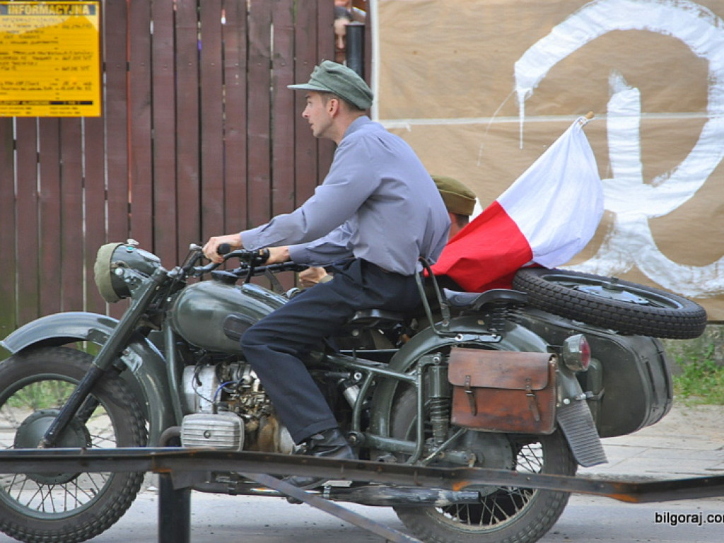 Mieszkańcy Ziemi Biłgorajskiej oddali cześć Powstańcom Warszawskim (FOTO, VIDEO)