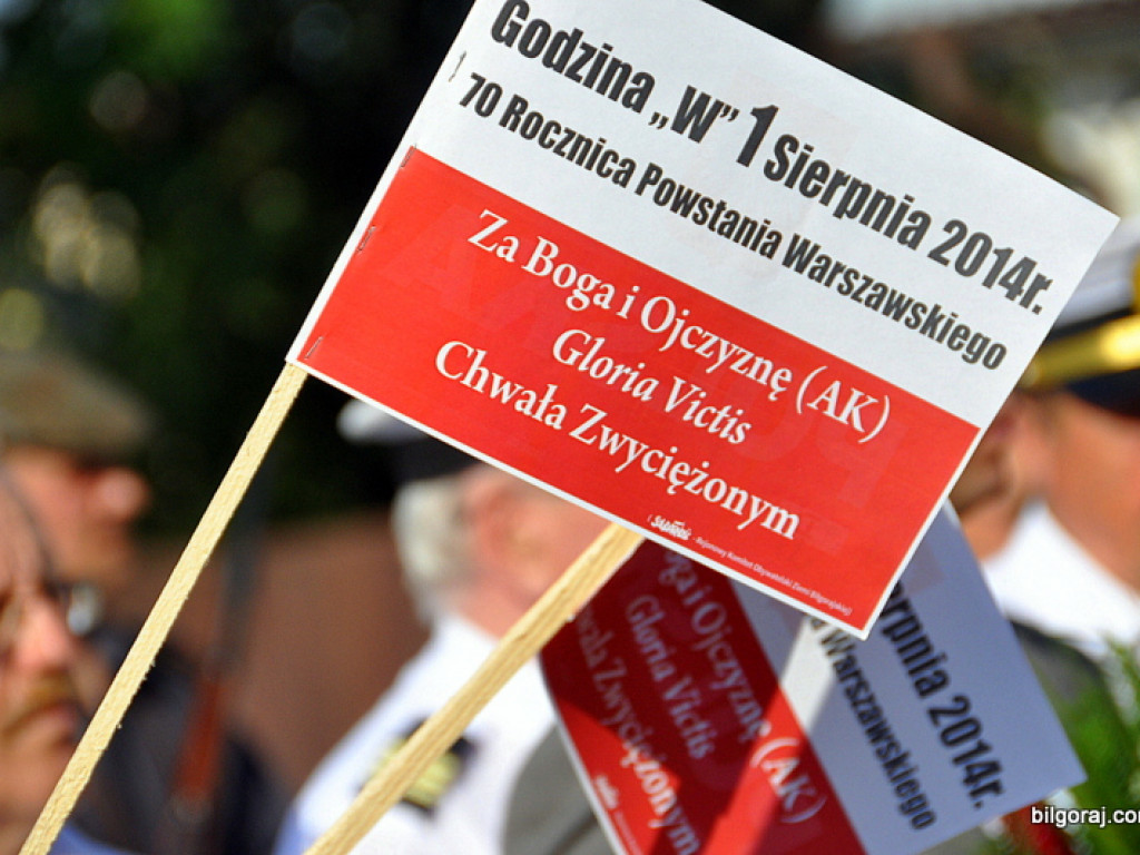 Mieszkańcy Ziemi Biłgorajskiej oddali cześć Powstańcom Warszawskim (FOTO, VIDEO)