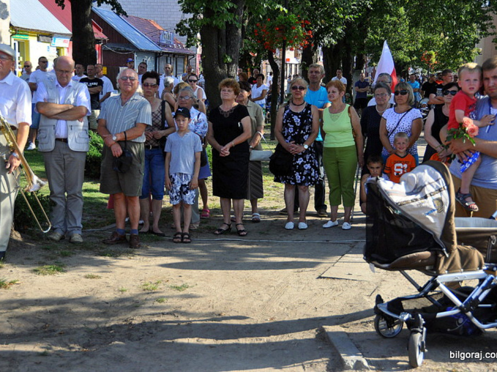 Mieszkańcy Ziemi Biłgorajskiej oddali cześć Powstańcom Warszawskim (FOTO, VIDEO)