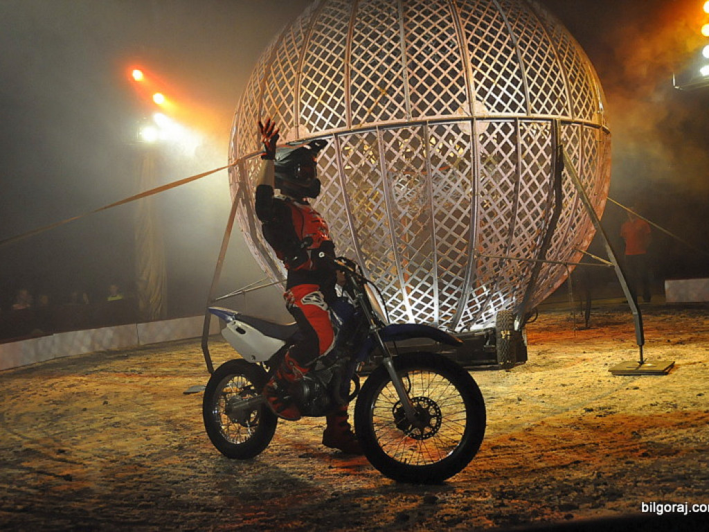 Cyrk Zalewski w Biłgoraju z nowym repertuarem (FOTO)