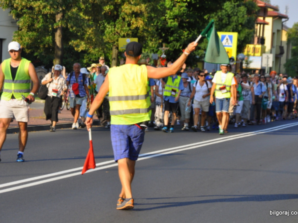 Pielgrzymi w drodze na Jasną Górę dotarli do Biłgoraja (FOTO)