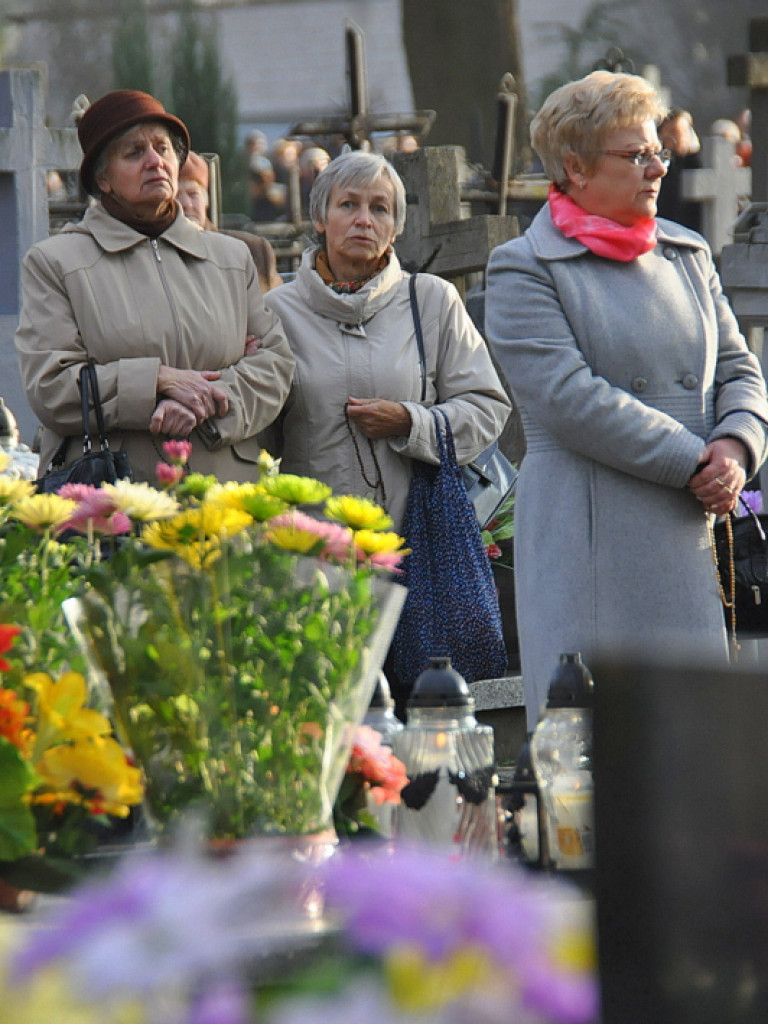 Życie Twoich wiernych, o Panie, zmienia się, ale się nie kończy... (FOTO)