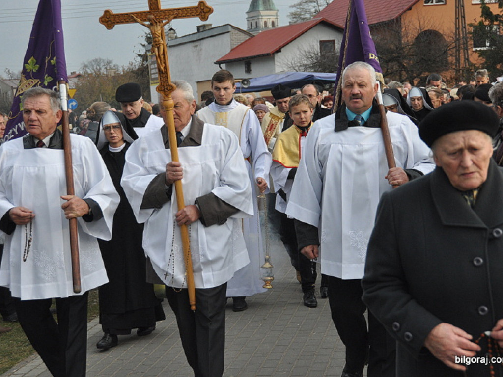Życie Twoich wiernych, o Panie, zmienia się, ale się nie kończy... (FOTO)