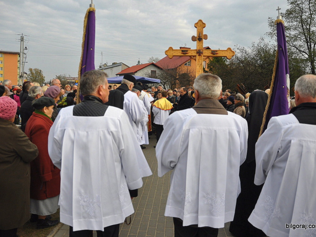 Życie Twoich wiernych, o Panie, zmienia się, ale się nie kończy... (FOTO)