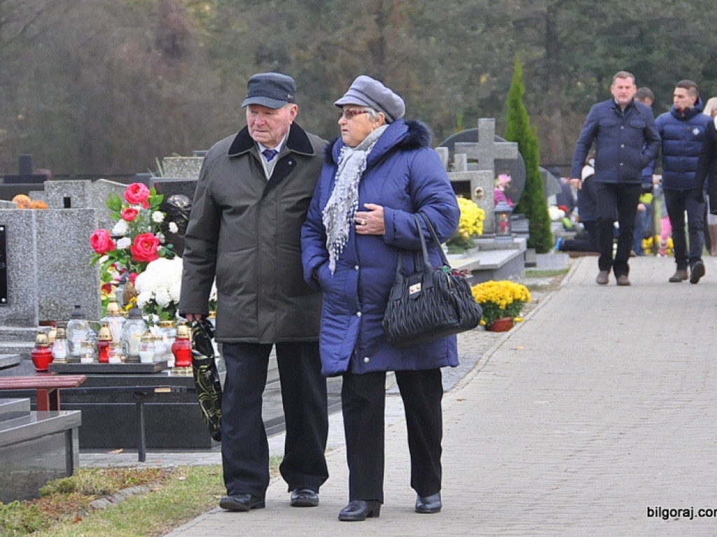 Życie Twoich wiernych, o Panie, zmienia się, ale się nie kończy... (FOTO)