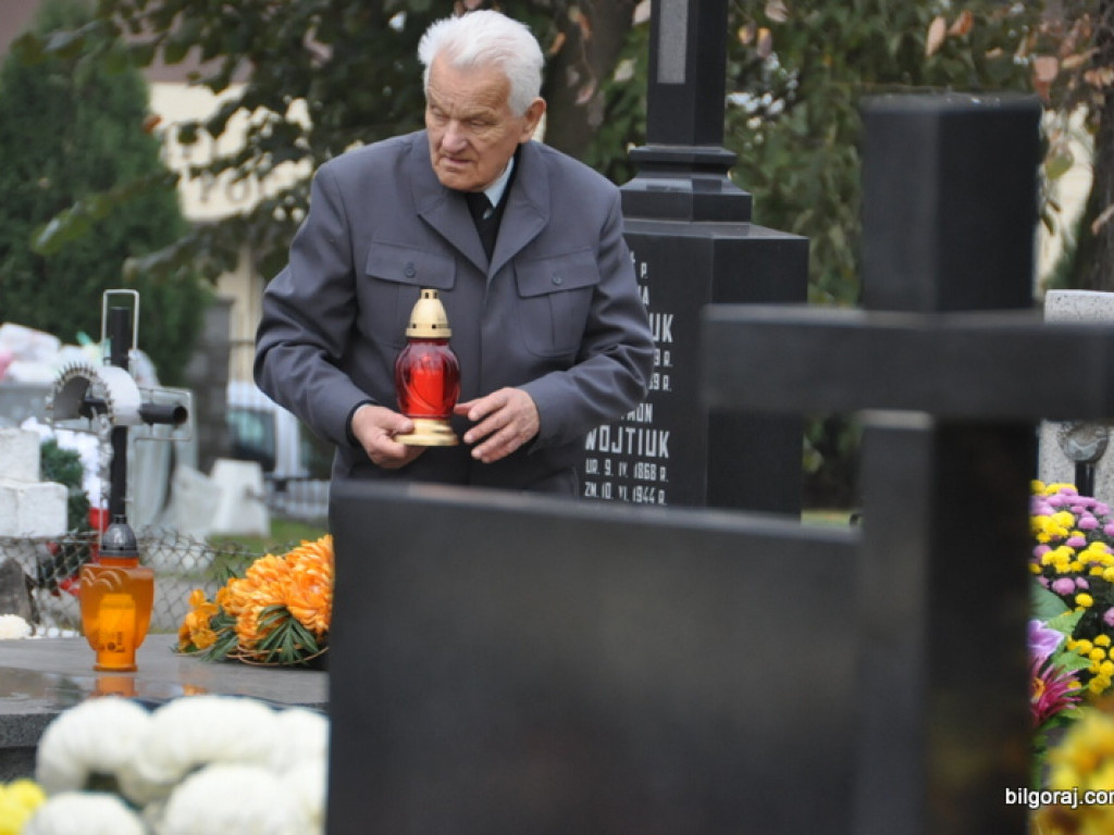 Życie Twoich wiernych, o Panie, zmienia się, ale się nie kończy... (FOTO)