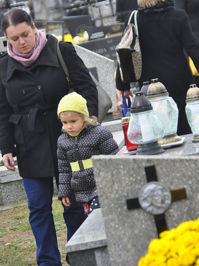 Życie Twoich wiernych, o Panie, zmienia się, ale się nie kończy... (FOTO)
