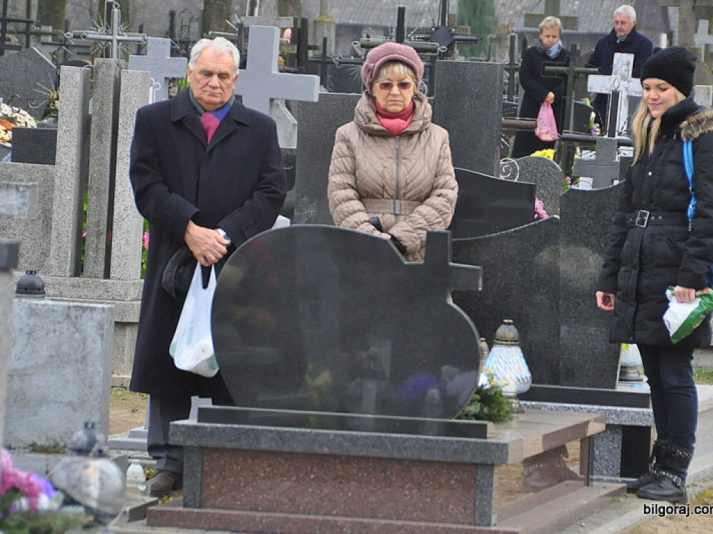 Życie Twoich wiernych, o Panie, zmienia się, ale się nie kończy... (FOTO)