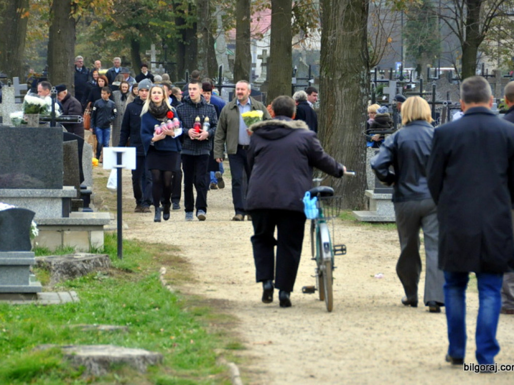 Życie Twoich wiernych, o Panie, zmienia się, ale się nie kończy... (FOTO)