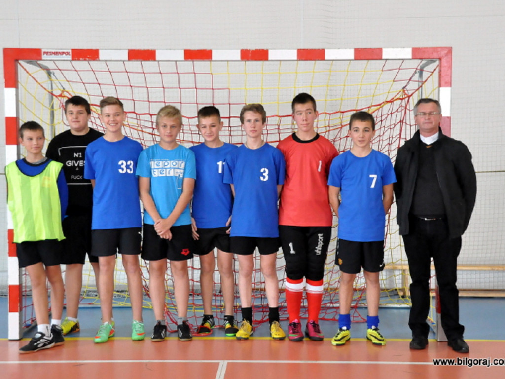 Międzydekanalna rywalizacja ministrantów w piłce nożnej (FOTO, WYNIKI)