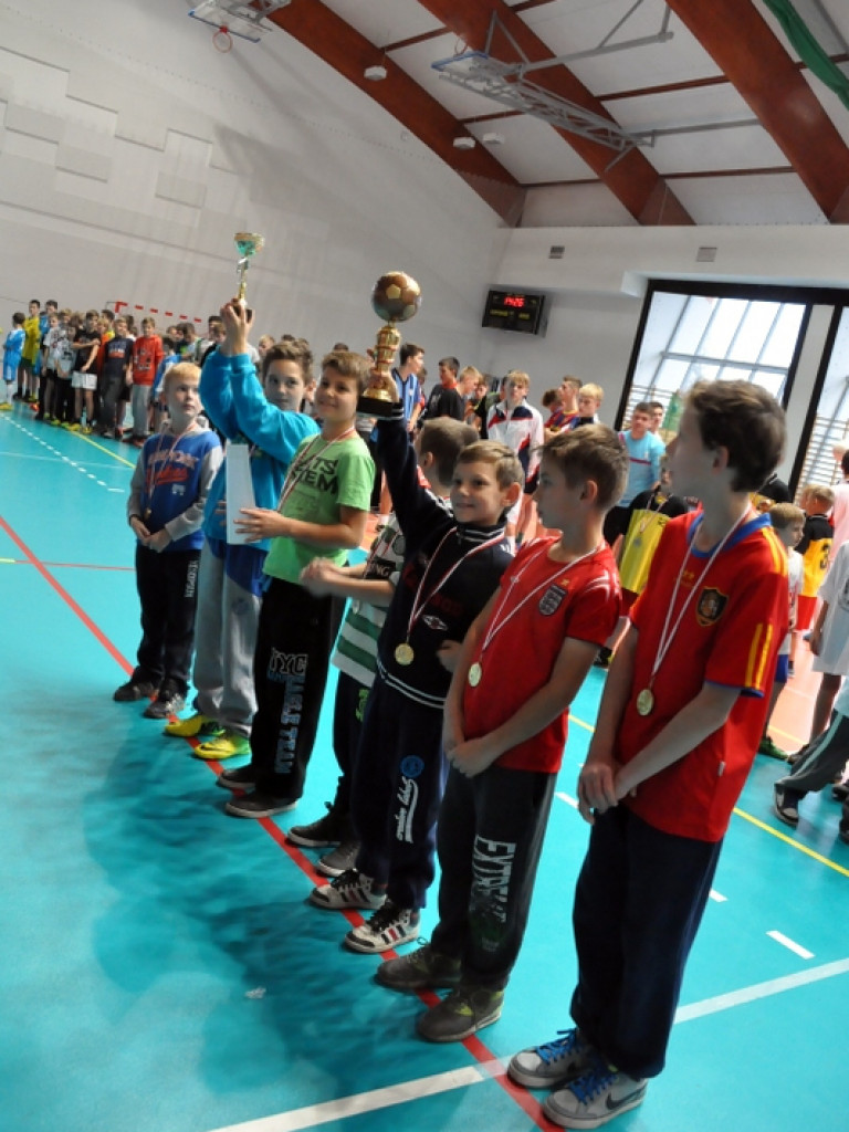 Finał diecezjalny Turnieju Piłki Nożnej Halowej Ministrantów (FOTO, WYNIKI)