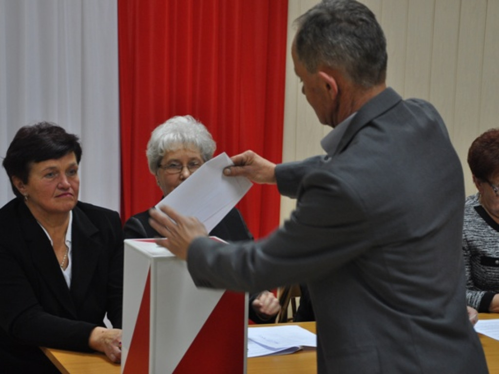 I Sesja Rady Gminy w Biłgoraju - wybrali Przewodniczącego Rady i zaprzysiężyli Wójta (FOTO)