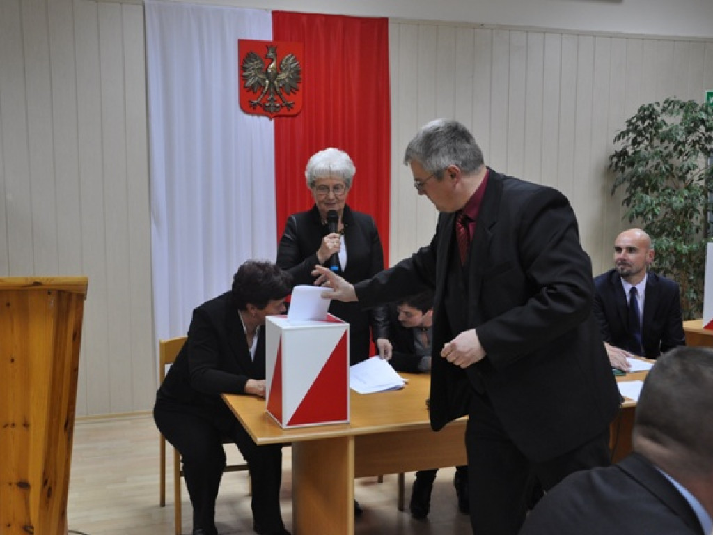 I Sesja Rady Gminy w Biłgoraju - wybrali Przewodniczącego Rady i zaprzysiężyli Wójta (FOTO)
