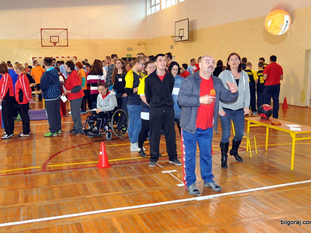 XIII Mikołajkowy Turniej Sportowy Osób Niepełnosprawnych (AUDIO, FOTO)