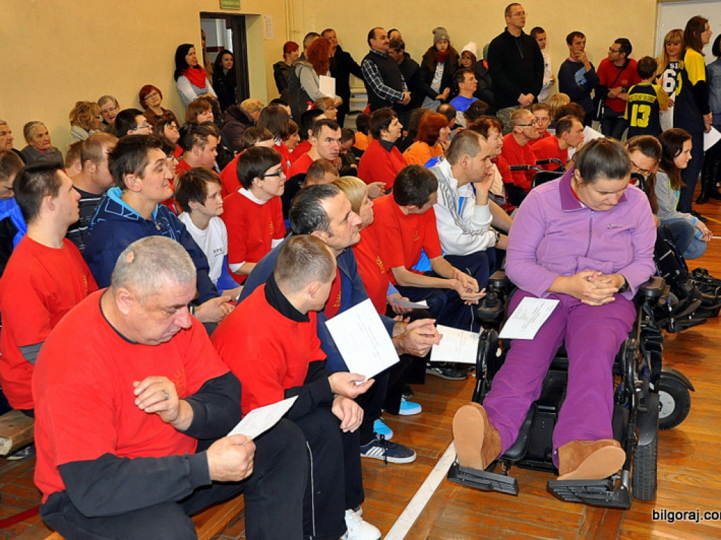 XIII Mikołajkowy Turniej Sportowy Osób Niepełnosprawnych (AUDIO, FOTO)