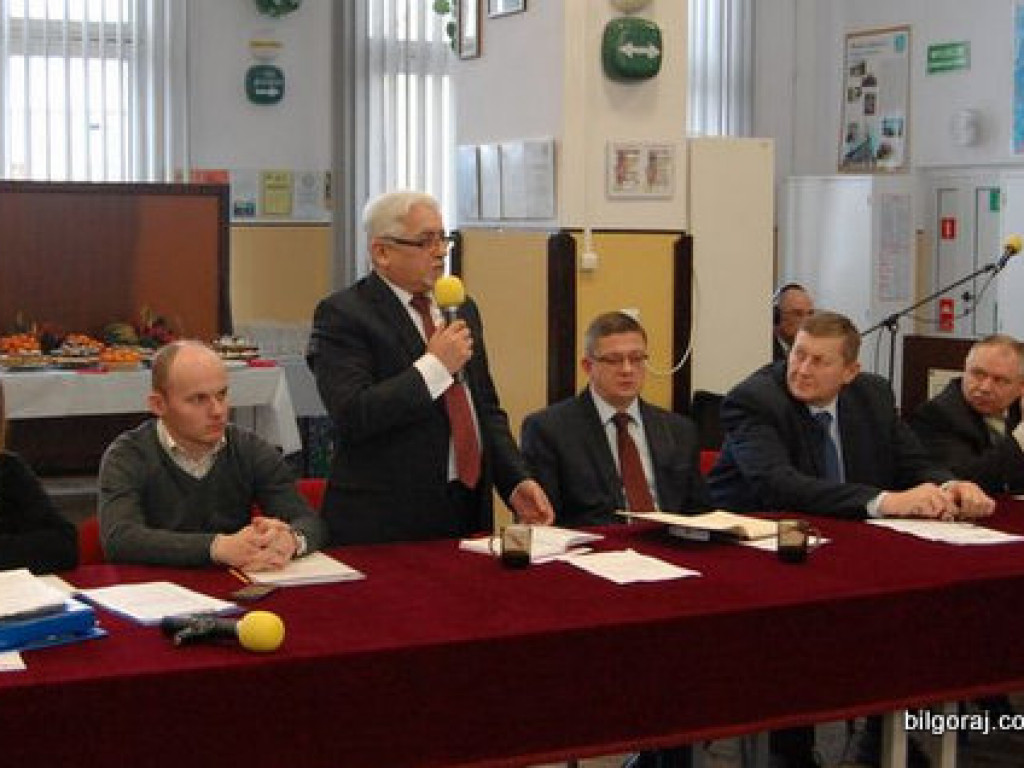 Skład komisji stałych Rady Miejskiej we Frampolu uchwalony