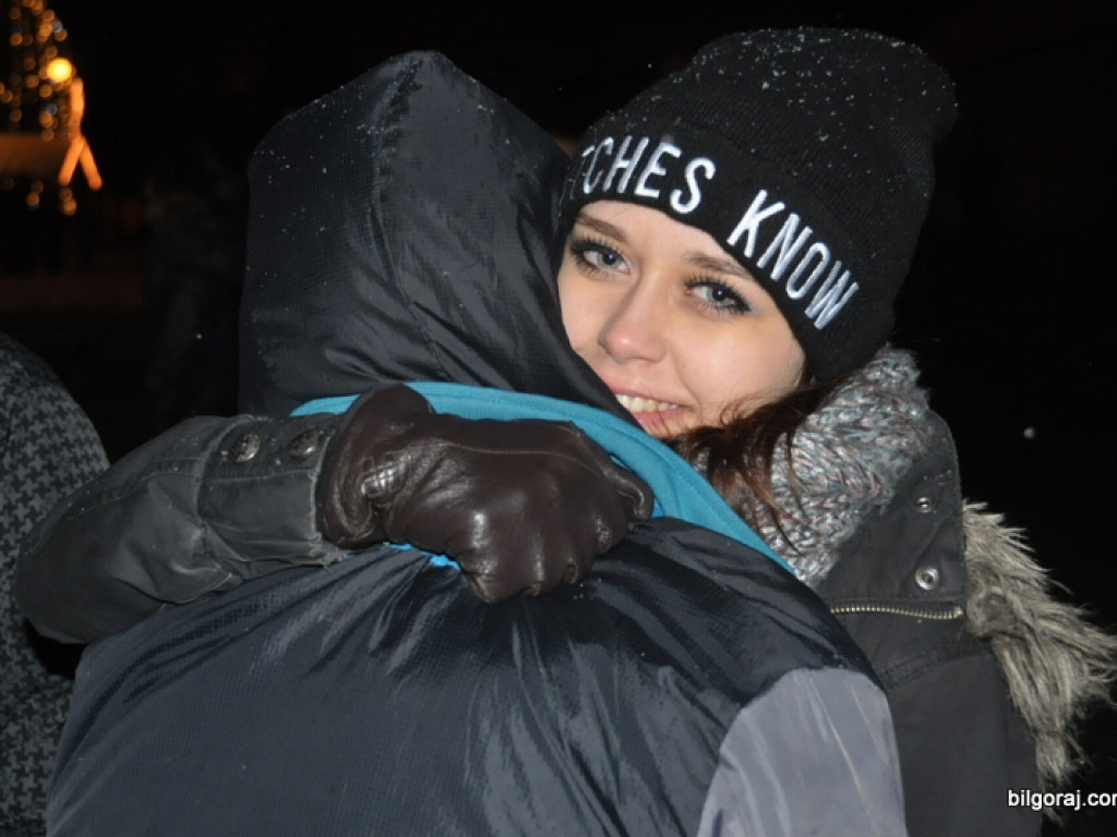 Sylwester 2014. Mieszkańcy Biłgoraja przywitali Nowy Rok pod ratuszem (FOTO)