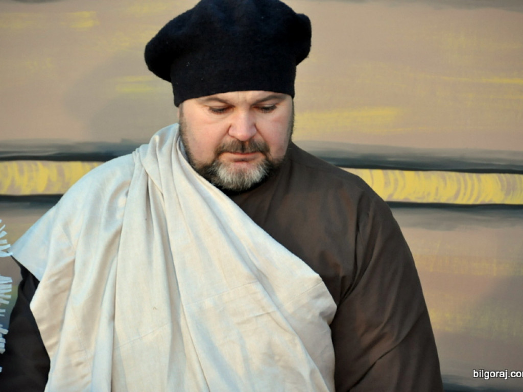 Trzej Królowie na ulicach Biłgoraja szukali Nowonarodzonego Jezusa (FOTO, VIDEO)