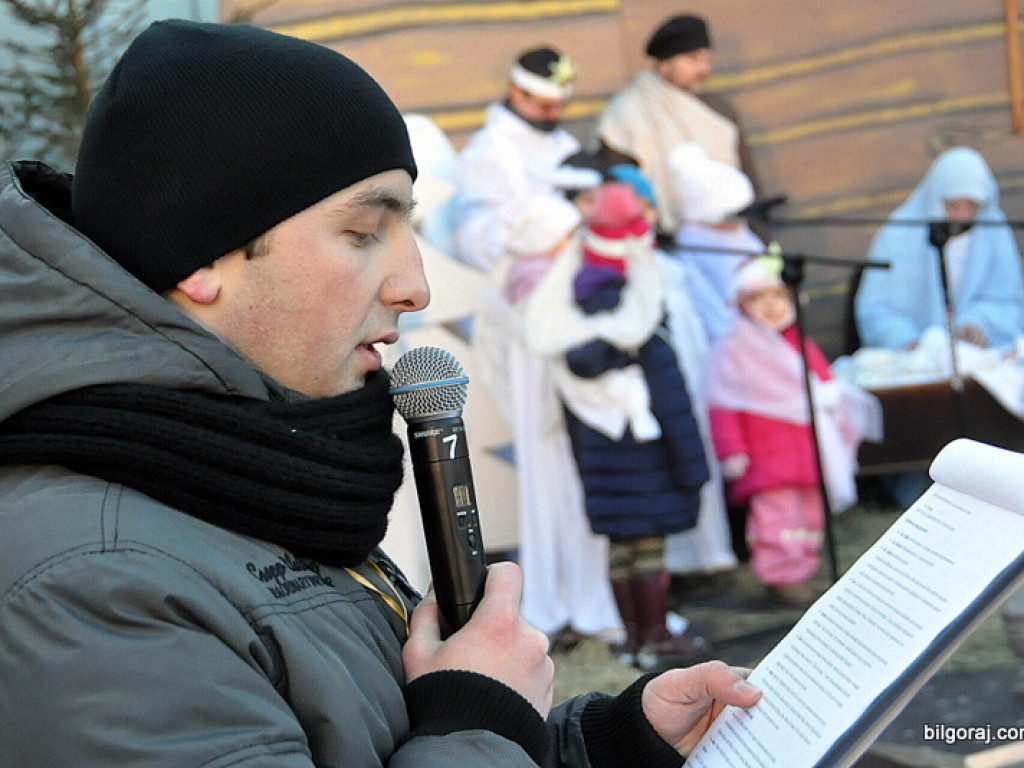 Trzej Królowie na ulicach Biłgoraja szukali Nowonarodzonego Jezusa (FOTO, VIDEO)