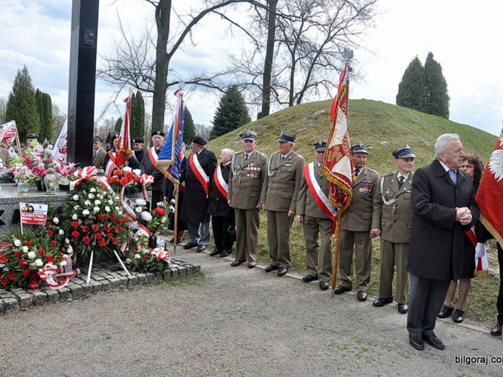 W hołdzie ofiarom Zbrodni Katyńskiej (FOTO, VIDEO)