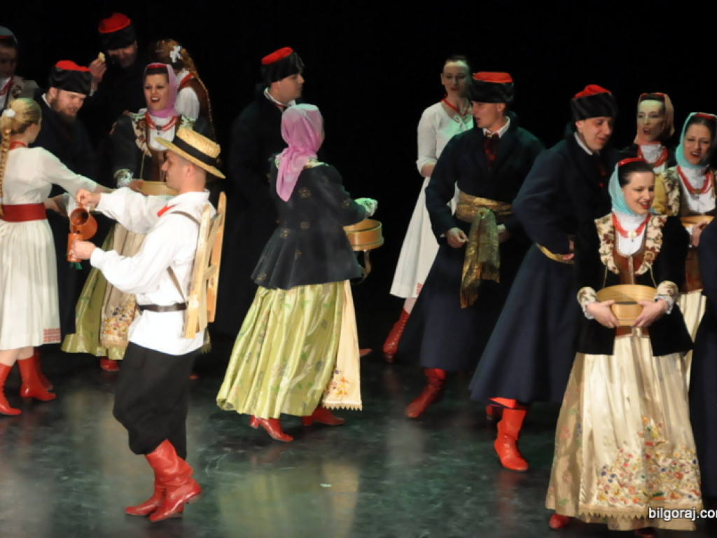 Międzynarodowy dzień tańca - Biłgoraj 2015 (FOTO, VIDEO)