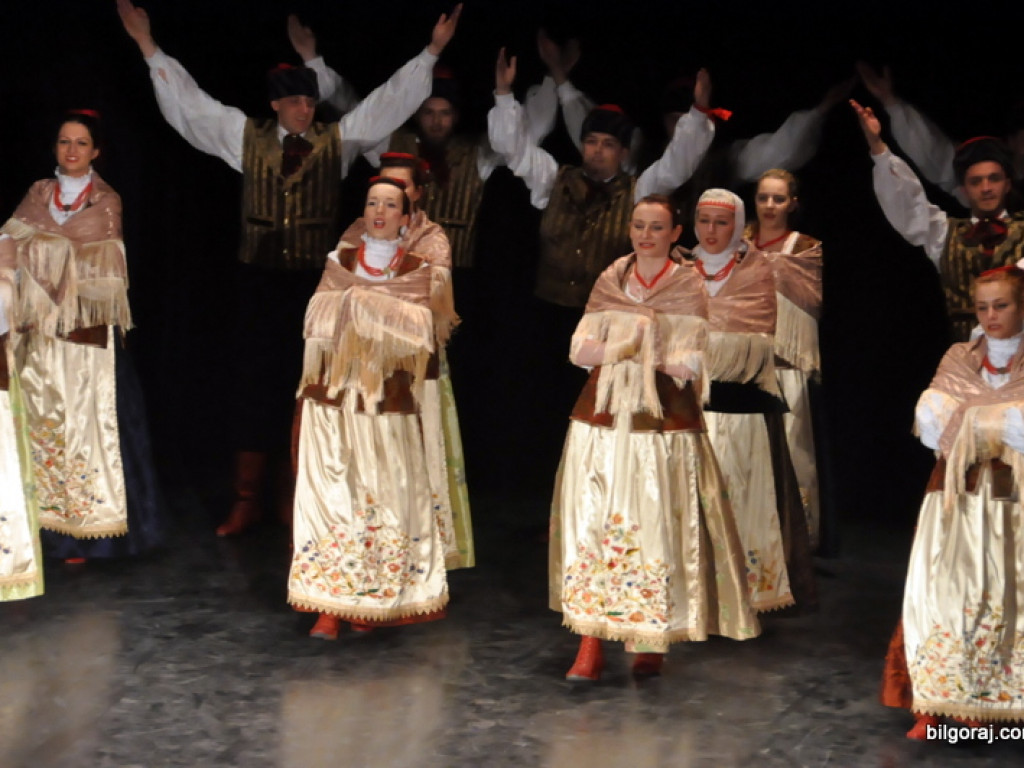 Międzynarodowy dzień tańca - Biłgoraj 2015 (FOTO, VIDEO)