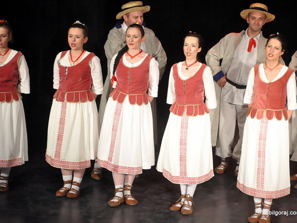 Międzynarodowy dzień tańca - Biłgoraj 2015 (FOTO, VIDEO)