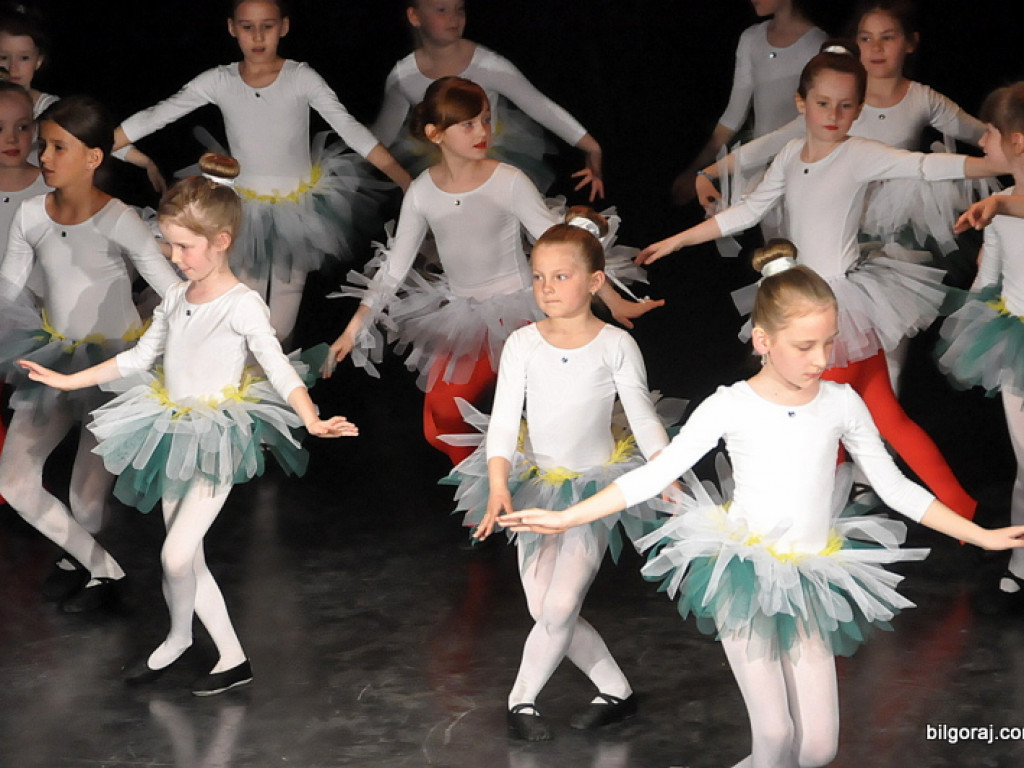 Międzynarodowy dzień tańca - Biłgoraj 2015 (FOTO, VIDEO)